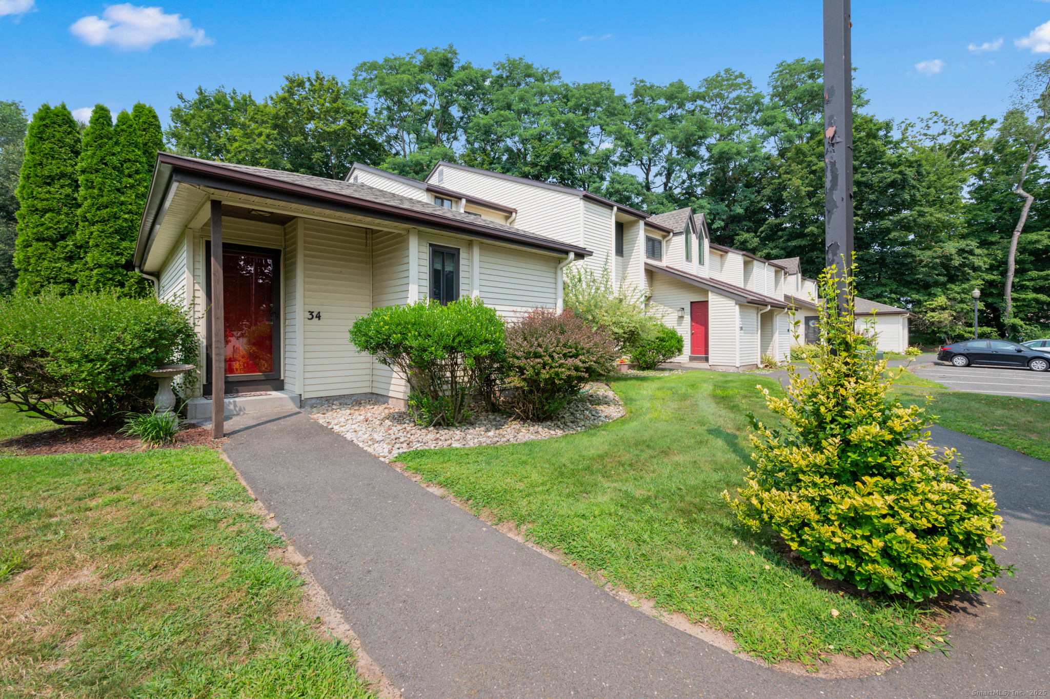 34 Simsbury Landing 34