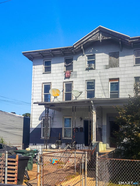 Multifamily For Rent - 662 Noble Avenue #2<br/> Bridgeport, CT 06608