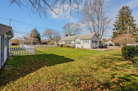 Tiny photo for 139 Pennsylvania Avenue, East Lyme, CT 06357 (MLS # 24142312)