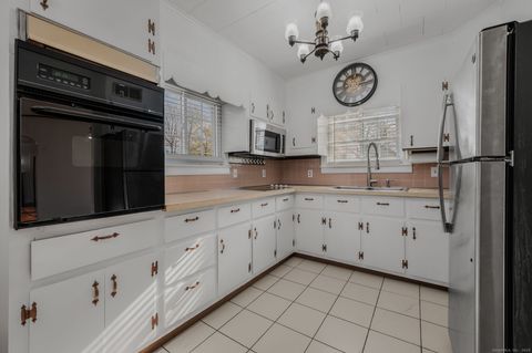 Tiny photo for 139 Pennsylvania Avenue, East Lyme, CT 06357 (MLS # 24142312)