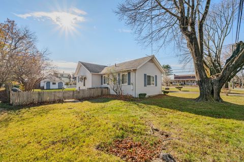 Tiny photo for 139 Pennsylvania Avenue, East Lyme, CT 06357 (MLS # 24142312)