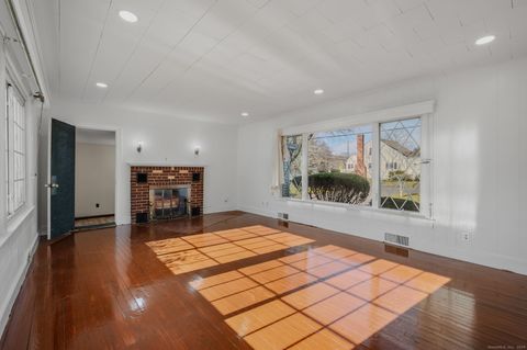 Tiny photo for 139 Pennsylvania Avenue, East Lyme, CT 06357 (MLS # 24142312)