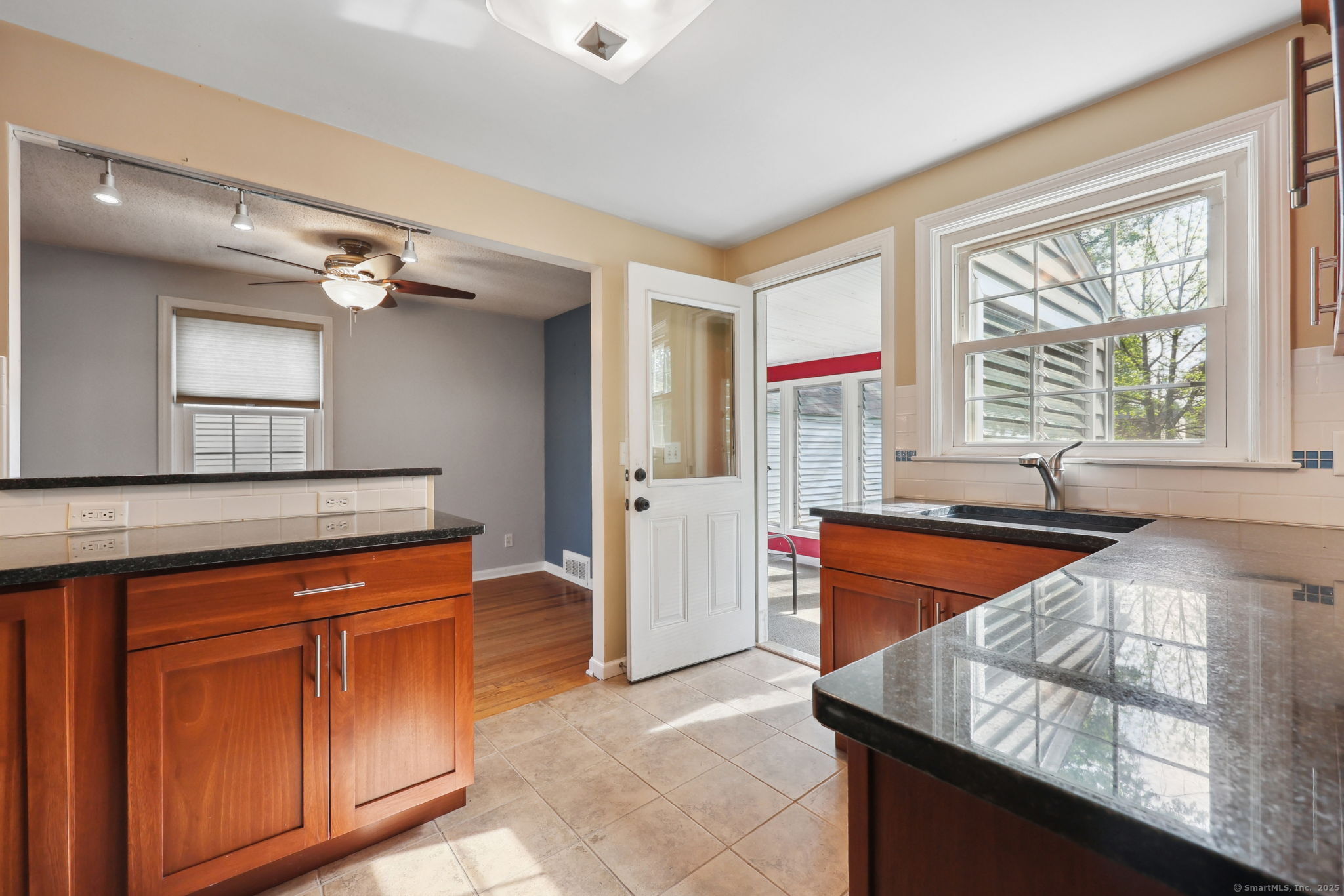 26 Brian Road, West Hartford, Connecticut image 10