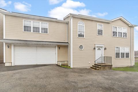 Townhouse in Stamford CT 559 Hope Street.jpg