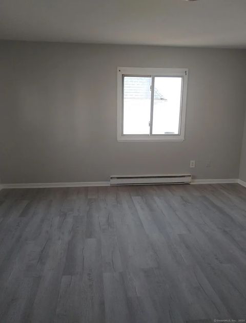 Multifamily For Rent - 65 James Street #3RD FLOOR<br/> Bridgeport, CT 06604