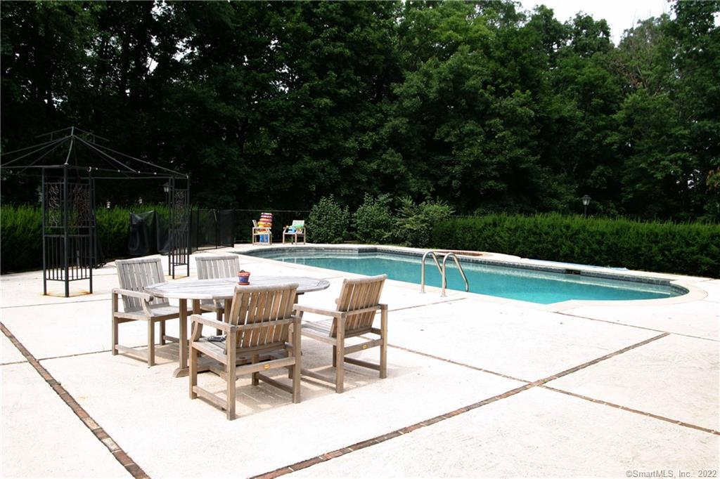 15 Bowman Drive