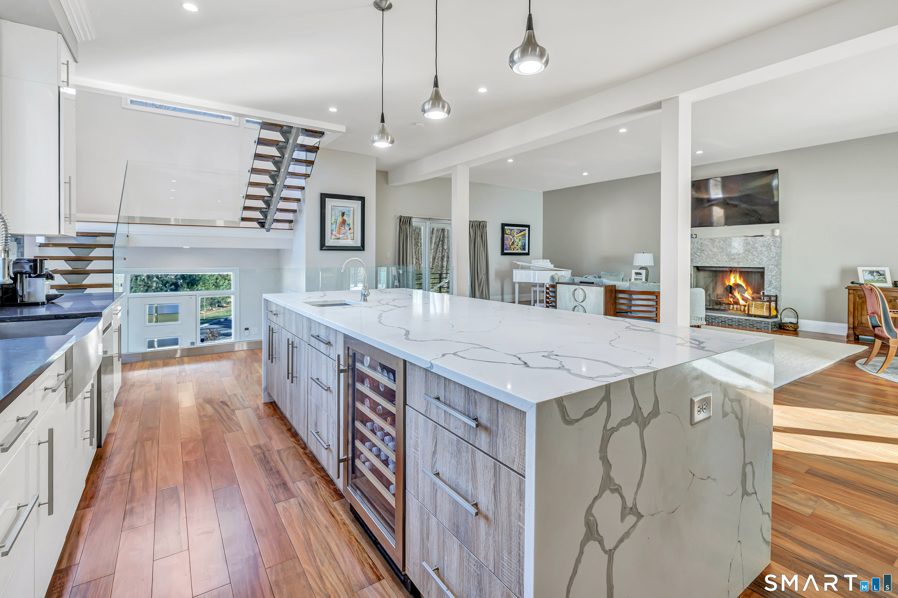 1030 Beechlawn Terrace