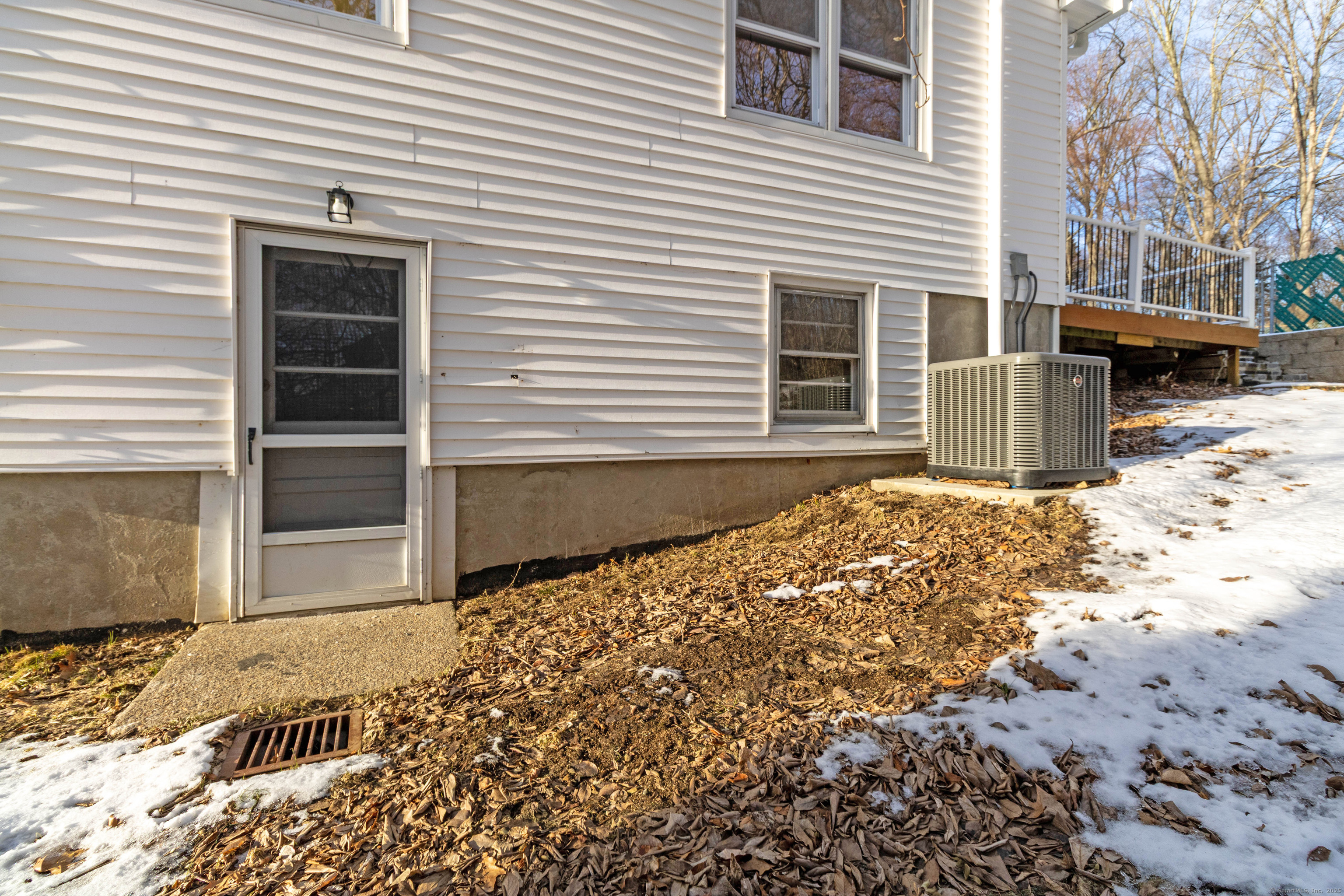 90 Lucas Park Road, Norwich, Connecticut image 4