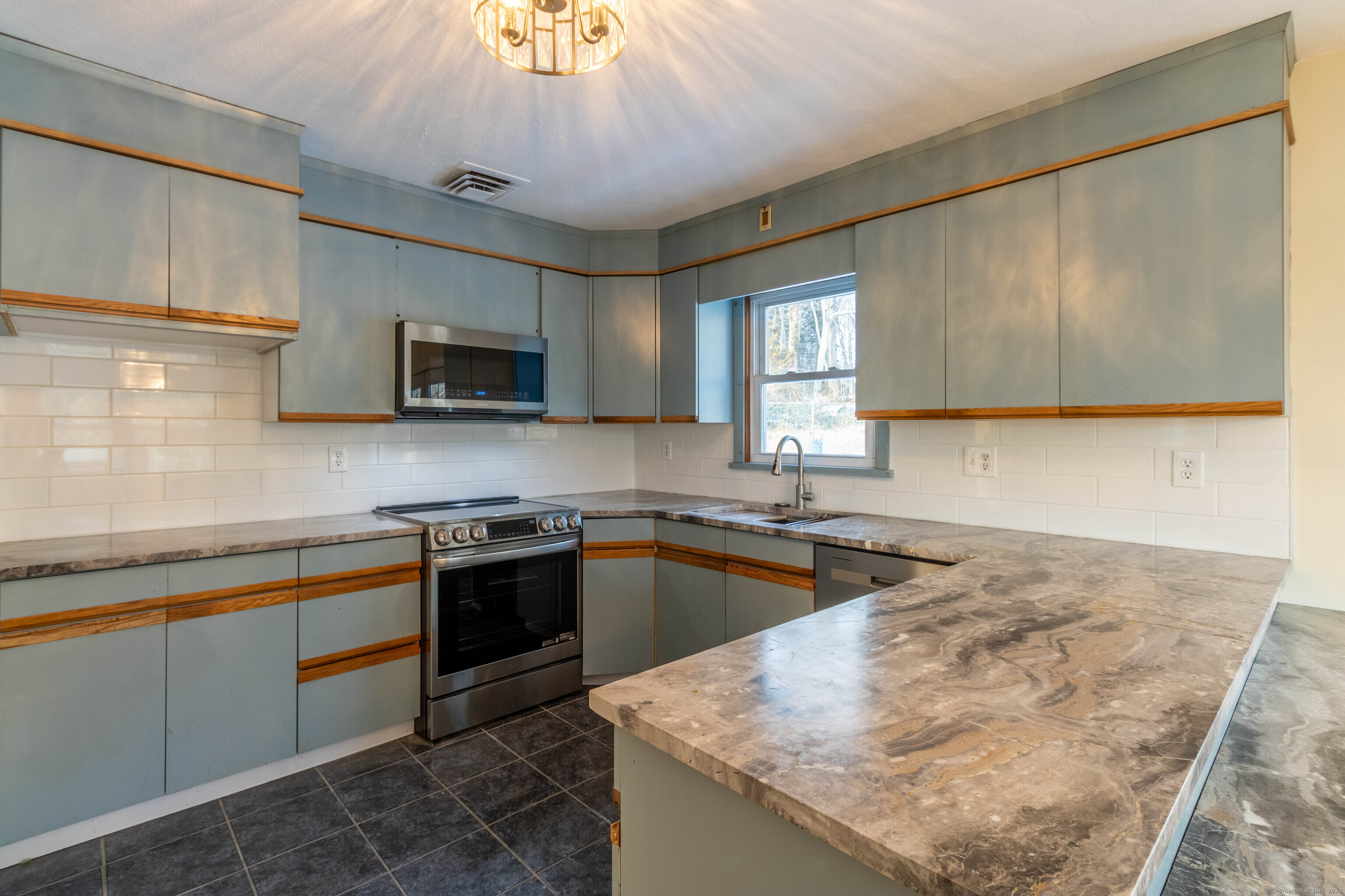 90 Lucas Park Road, Norwich, Connecticut image 18