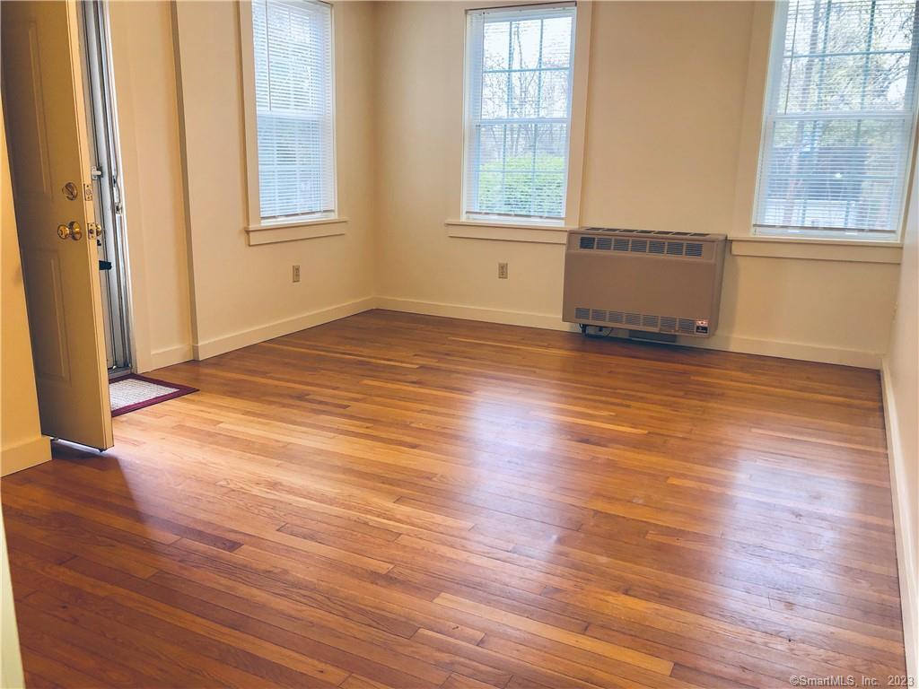 East Haddam, Connecticut 06469, United States, 1 Bedroom Bedrooms, ,1 BathroomBathrooms,Residential,Pending,14393