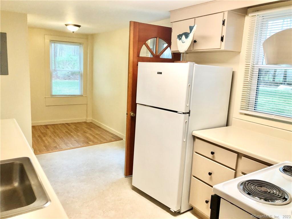 East Haddam, Connecticut 06469, United States, 1 Bedroom Bedrooms, ,1 BathroomBathrooms,Residential,Pending,14393