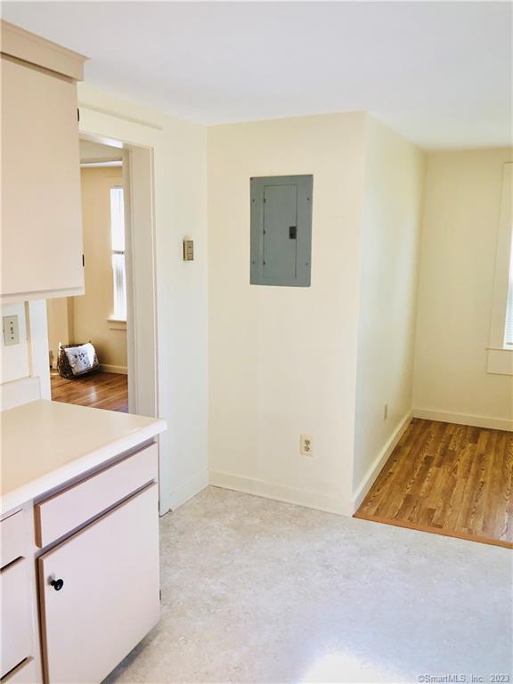 East Haddam, Connecticut 06469, United States, 1 Bedroom Bedrooms, ,1 BathroomBathrooms,Residential,Pending,14393