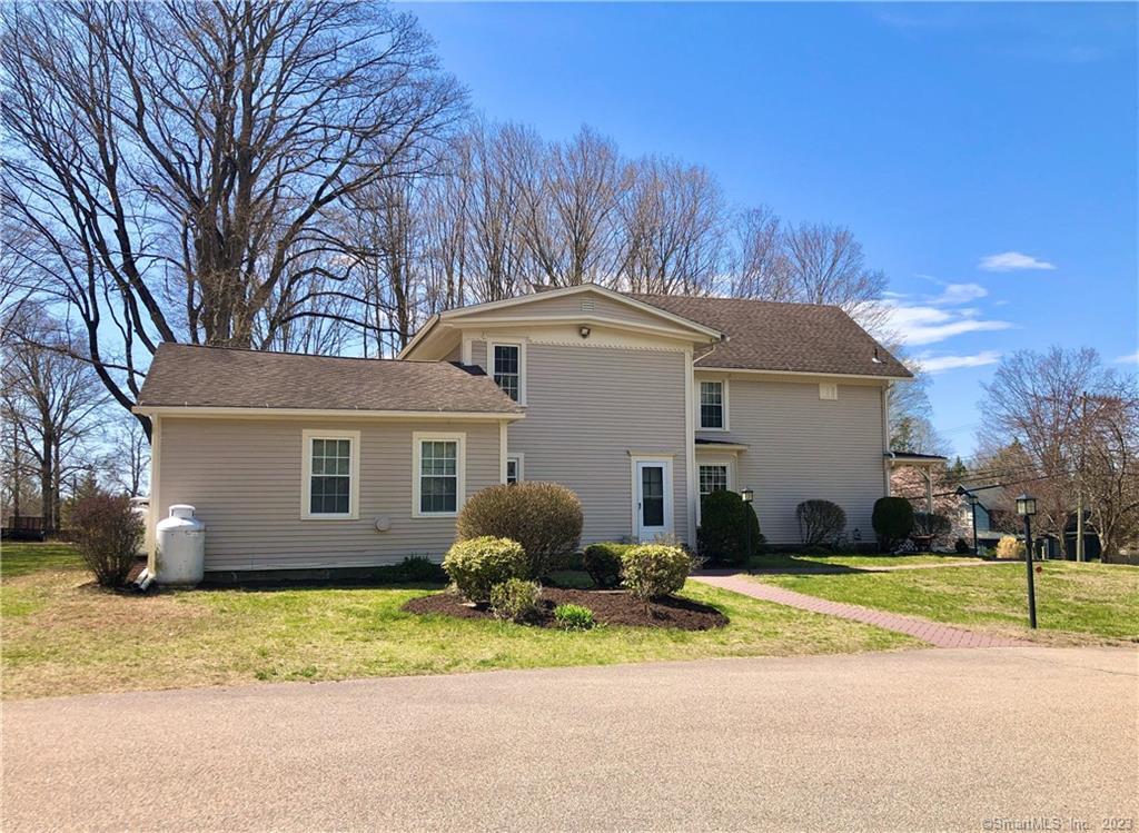 East Haddam, Connecticut 06469, United States, 1 Bedroom Bedrooms, ,1 BathroomBathrooms,Residential,Pending,14393