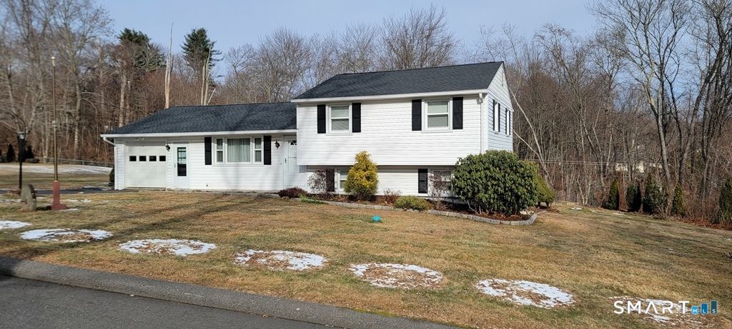 Photo of 19 Klan Drive, Wolcott, CT 06716 (MLS # 24147766)