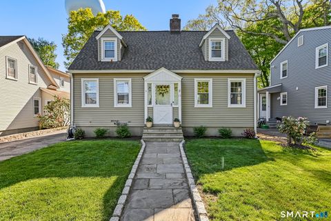 Photo of 15 Hadik Parkway, Norwalk, CT 06854 (MLS # 24175195)