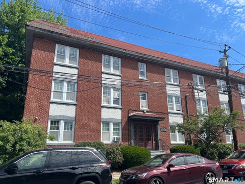 Condo For Rent - 24 Circular Avenue #3B<br/> Bridgeport, CT 06605
