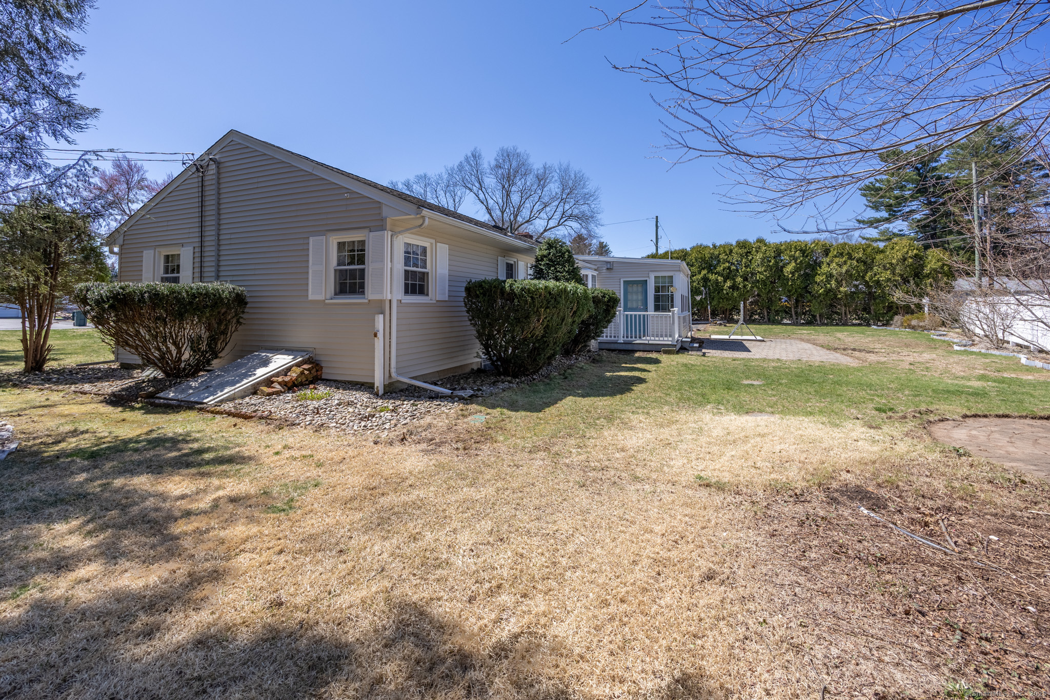 60 Holly Road, Cheshire, Connecticut image 33