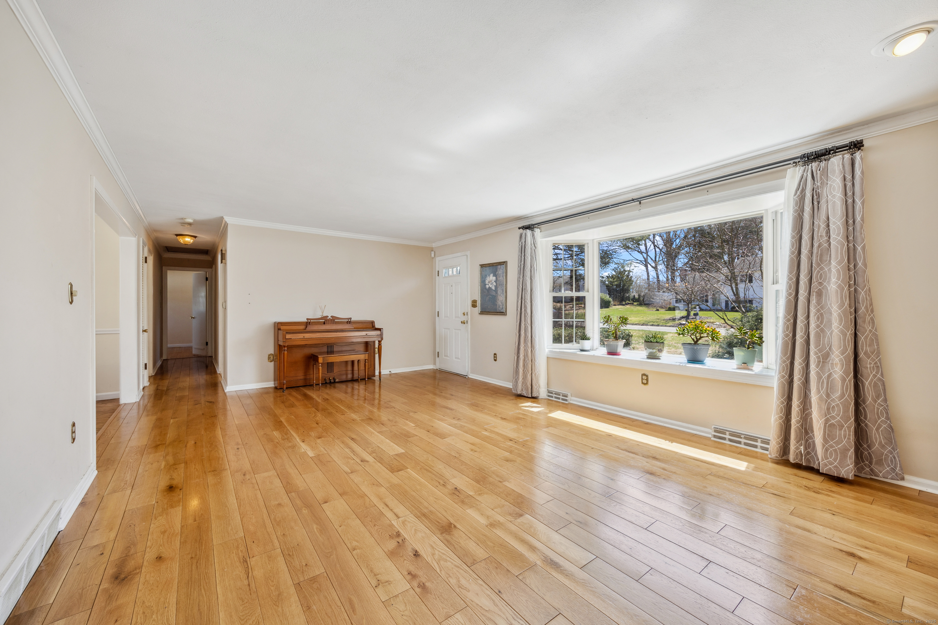 60 Holly Road, Cheshire, Connecticut image 6