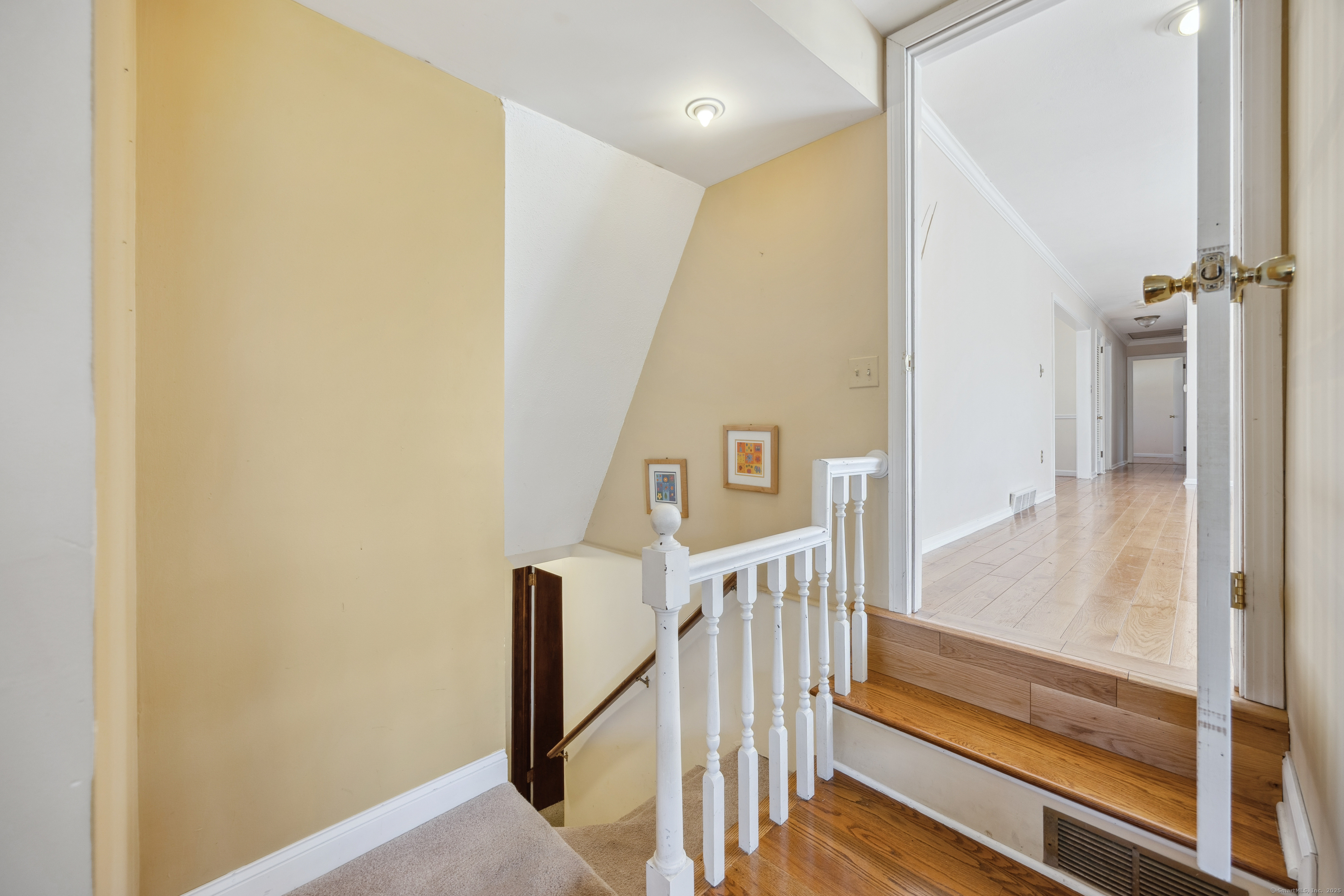 60 Holly Road, Cheshire, Connecticut image 27