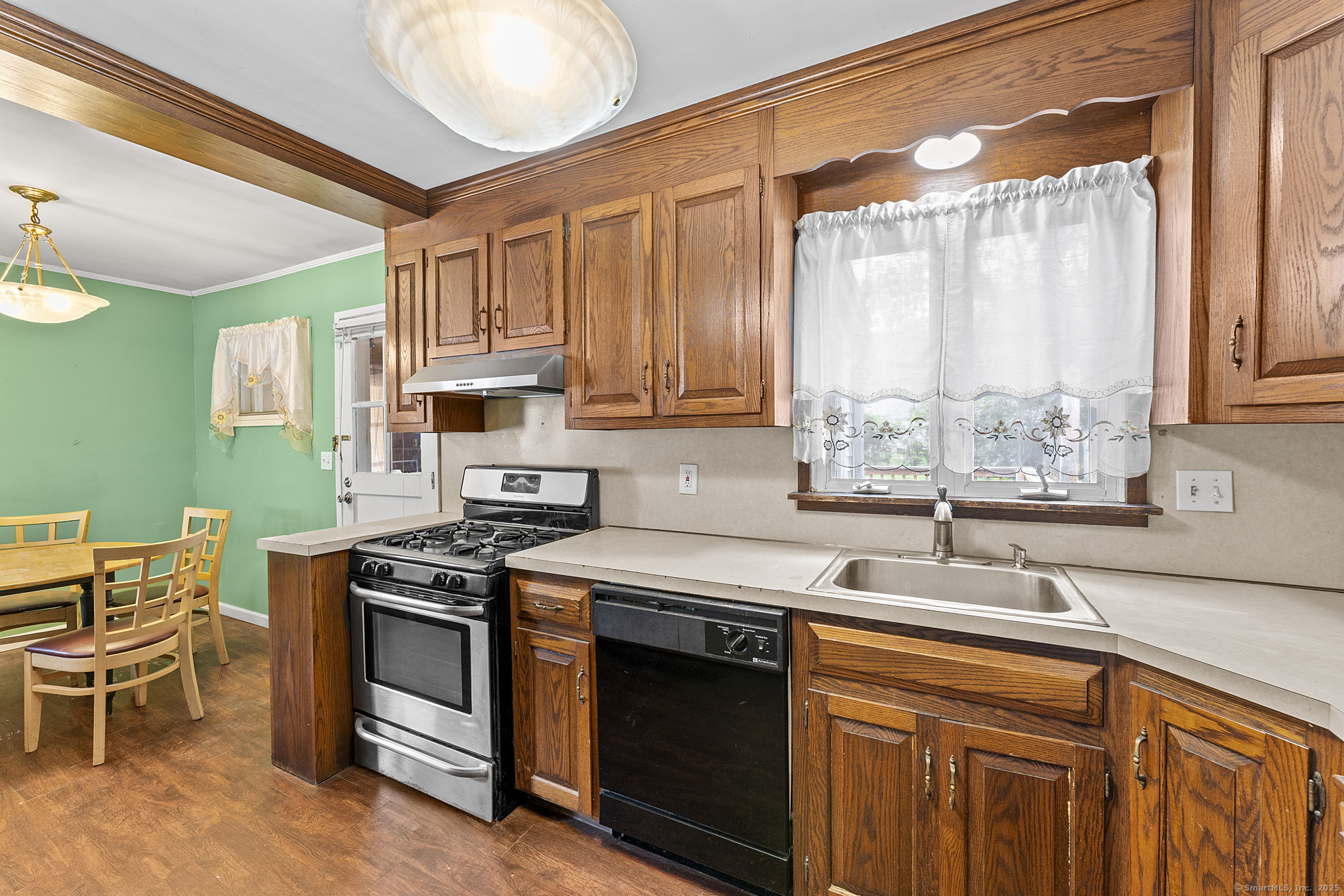 81 Montague Circle, East Hartford, Connecticut image 7