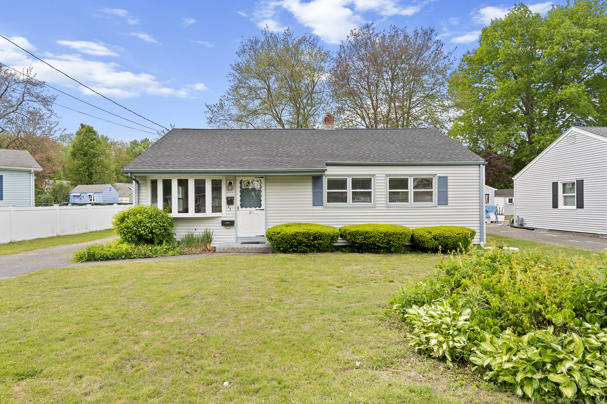 81 Montague Circle, East Hartford, Connecticut image 1