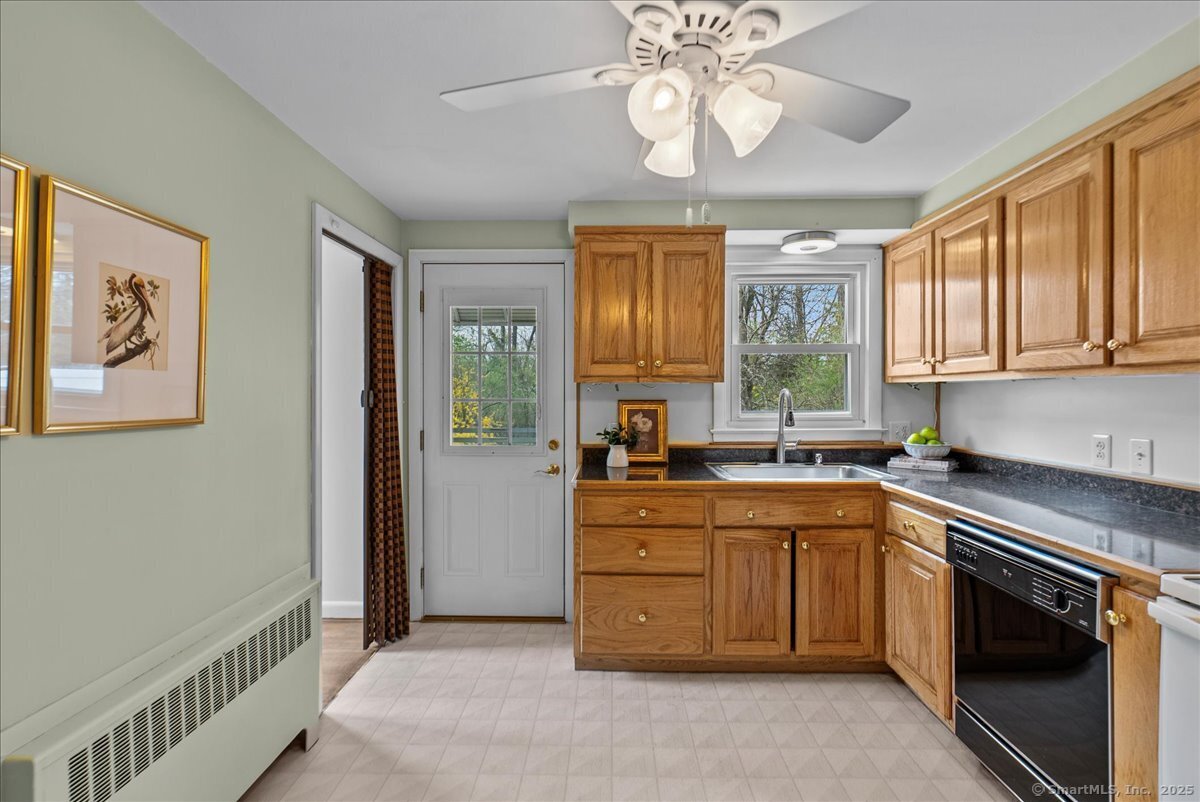 281 Westpoint Terrace, West Hartford, Connecticut image 8