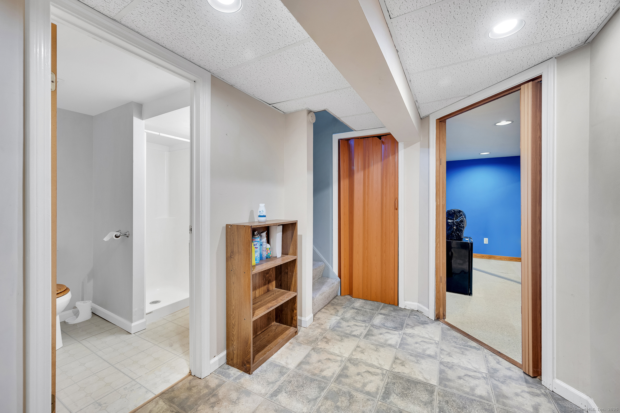 Newington, Connecticut 06111, United States, 2 Bedrooms Bedrooms, ,2 BathroomsBathrooms,Residential,Pending,201073