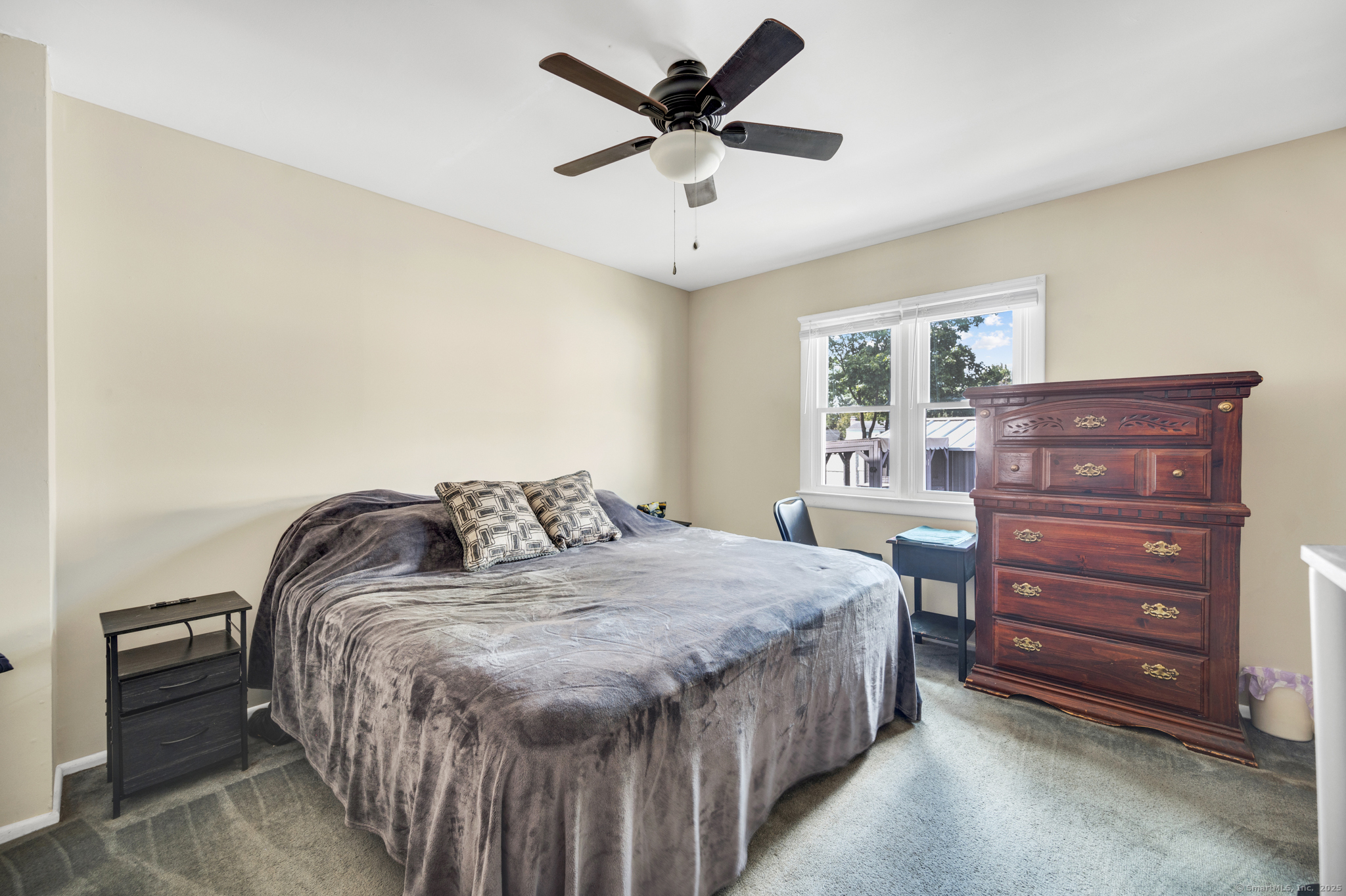 Newington, Connecticut 06111, United States, 2 Bedrooms Bedrooms, ,2 BathroomsBathrooms,Residential,Pending,201073