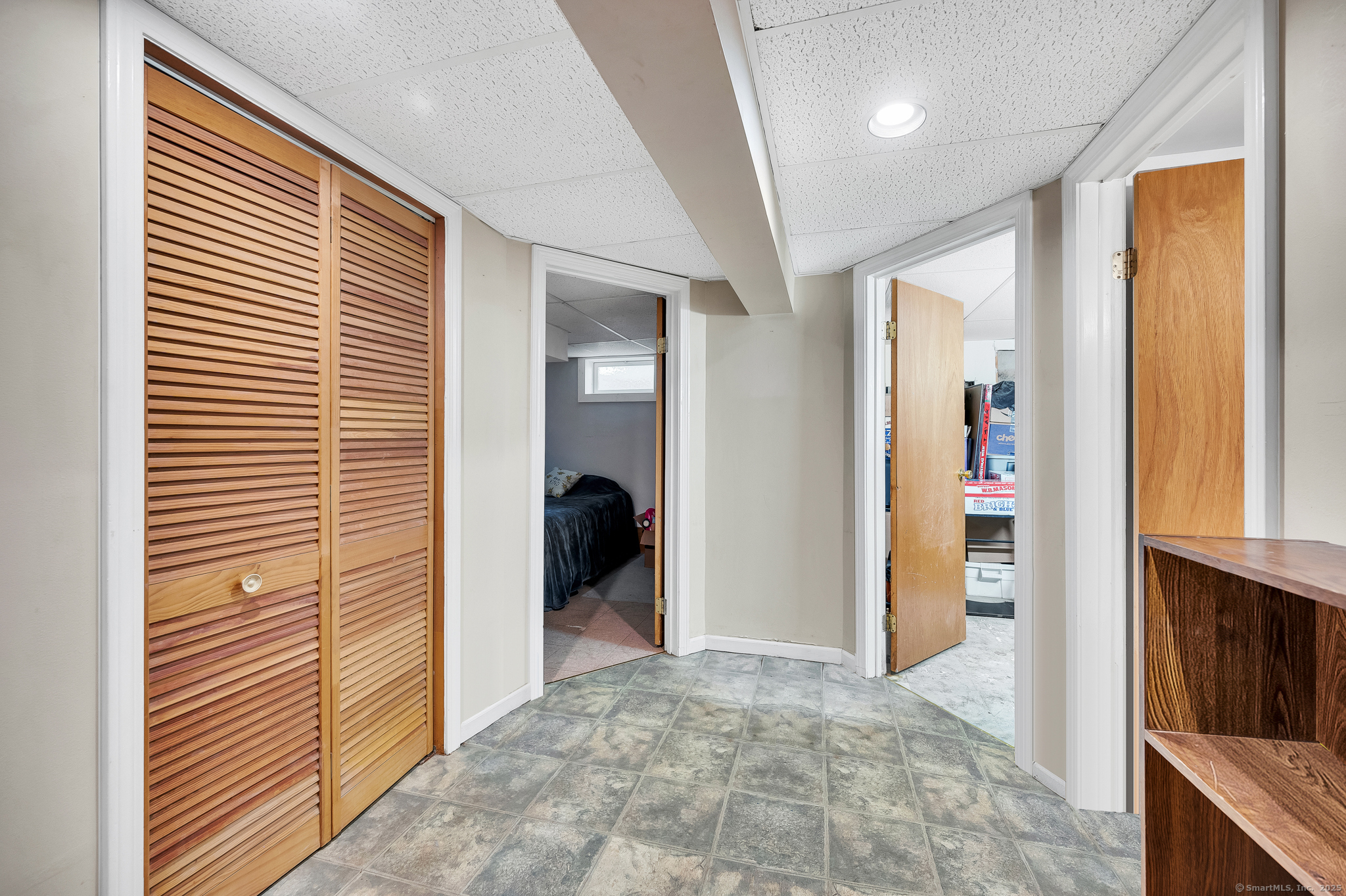 Newington, Connecticut 06111, United States, 2 Bedrooms Bedrooms, ,2 BathroomsBathrooms,Residential,Pending,201073