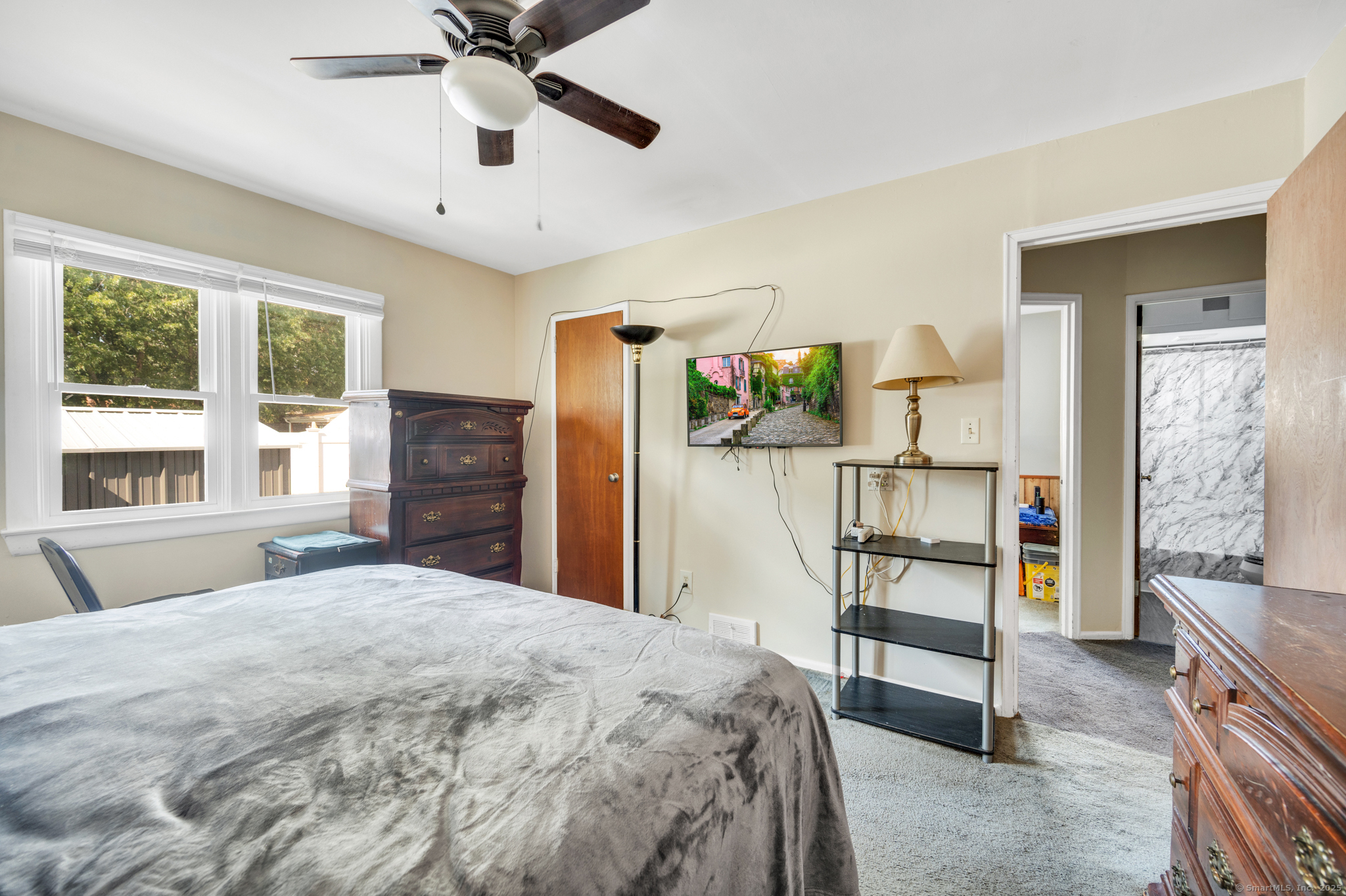 Newington, Connecticut 06111, United States, 2 Bedrooms Bedrooms, ,2 BathroomsBathrooms,Residential,Pending,201073