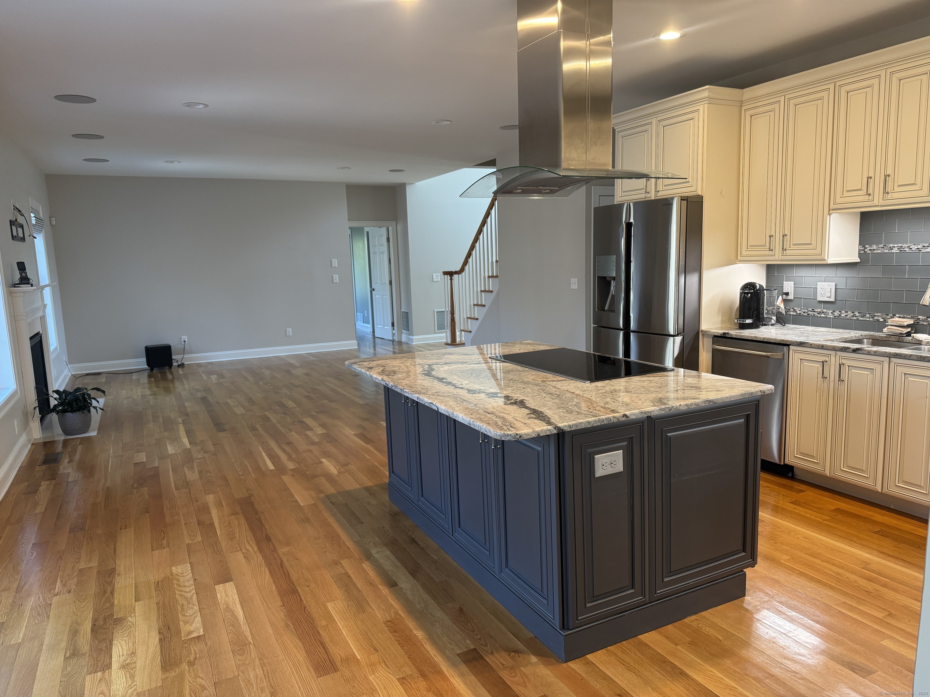 542 Huckins Road, Cheshire, Connecticut image 5