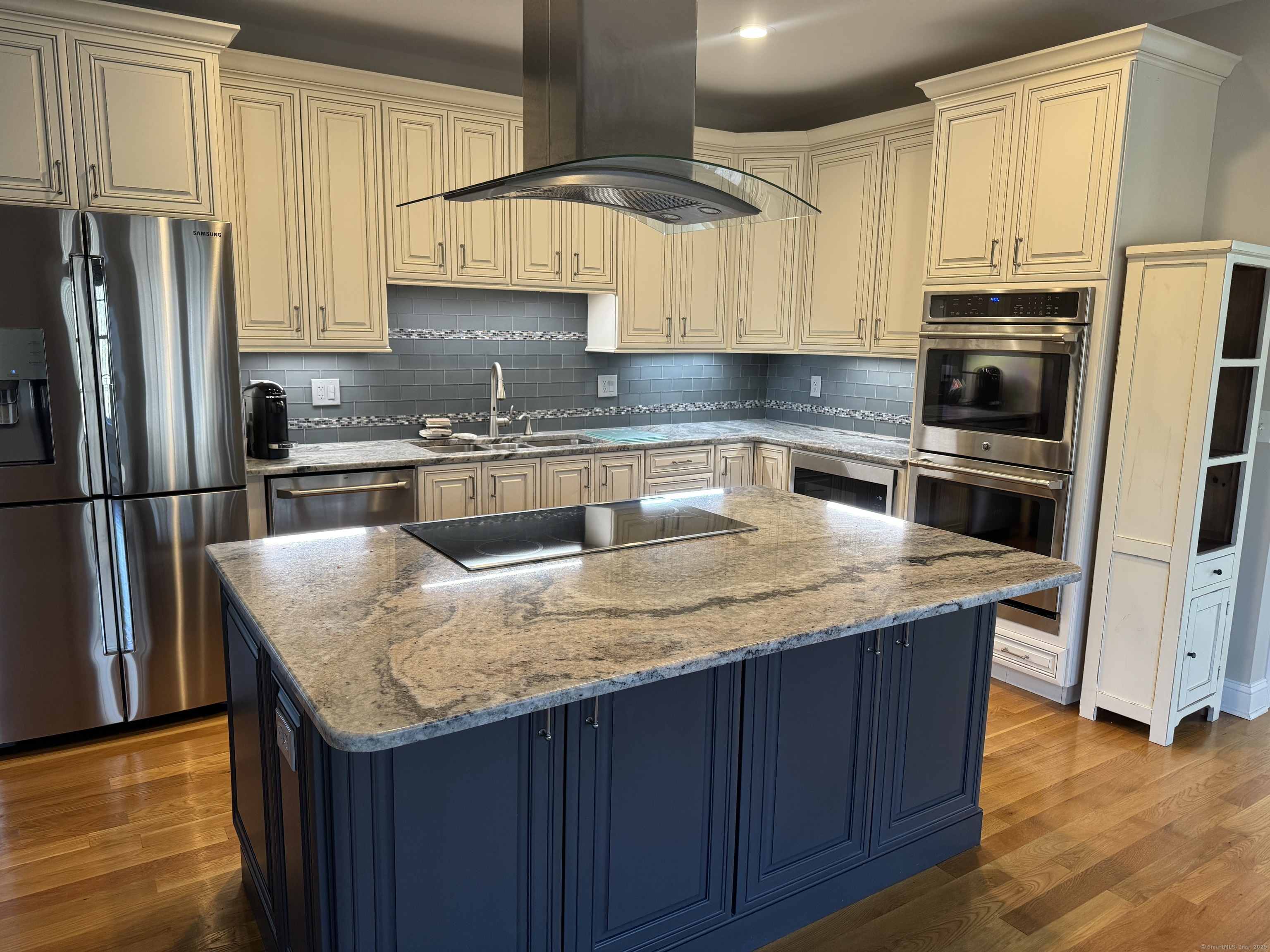 542 Huckins Road, Cheshire, Connecticut image 3