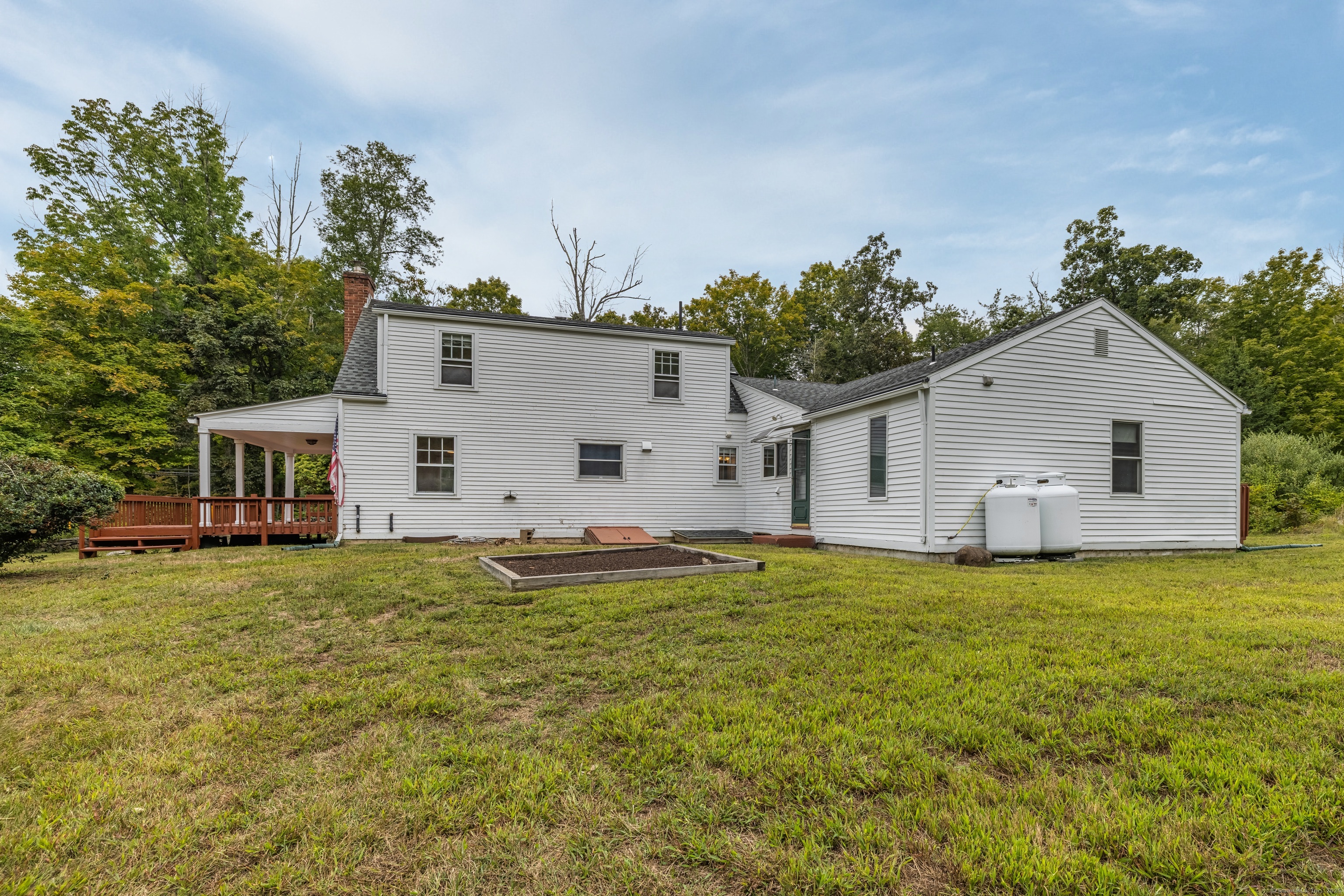 329 North Eagleville Road