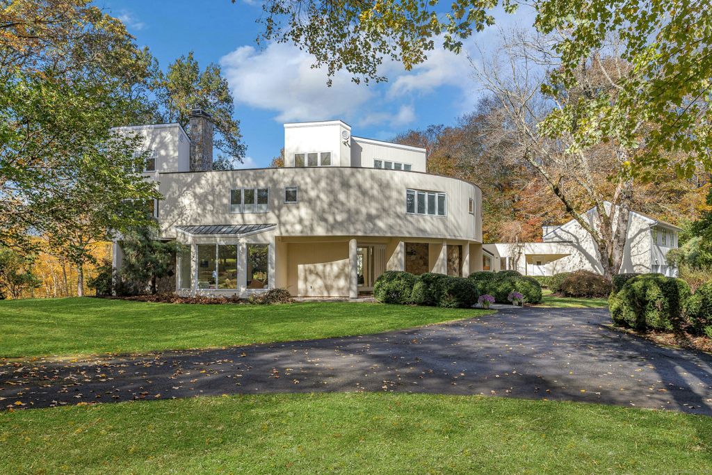 Photo of Greenwich, CT 06831 (MLS # 24136598)