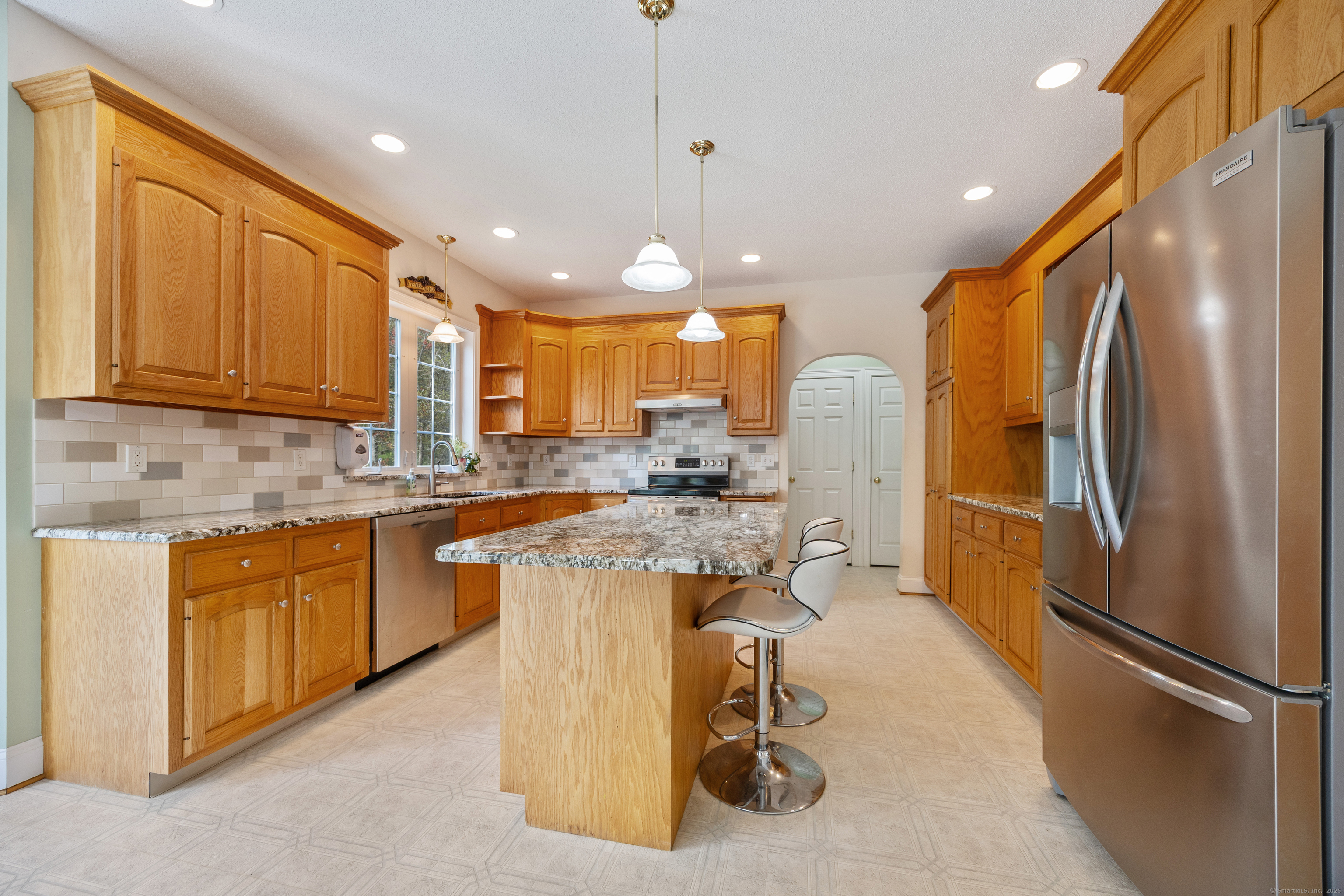 85 Chippenwood Lane, Bristol, Connecticut image 8