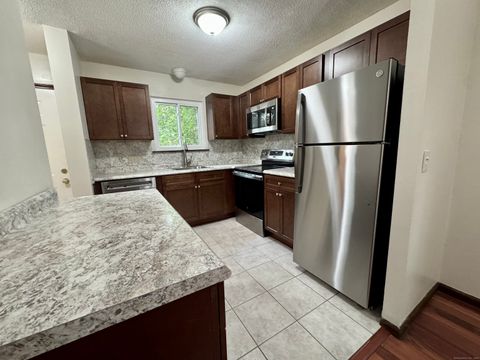 Photo of 550 Darling Street #2A, Southington, CT 06489 (MLS # 24132152)