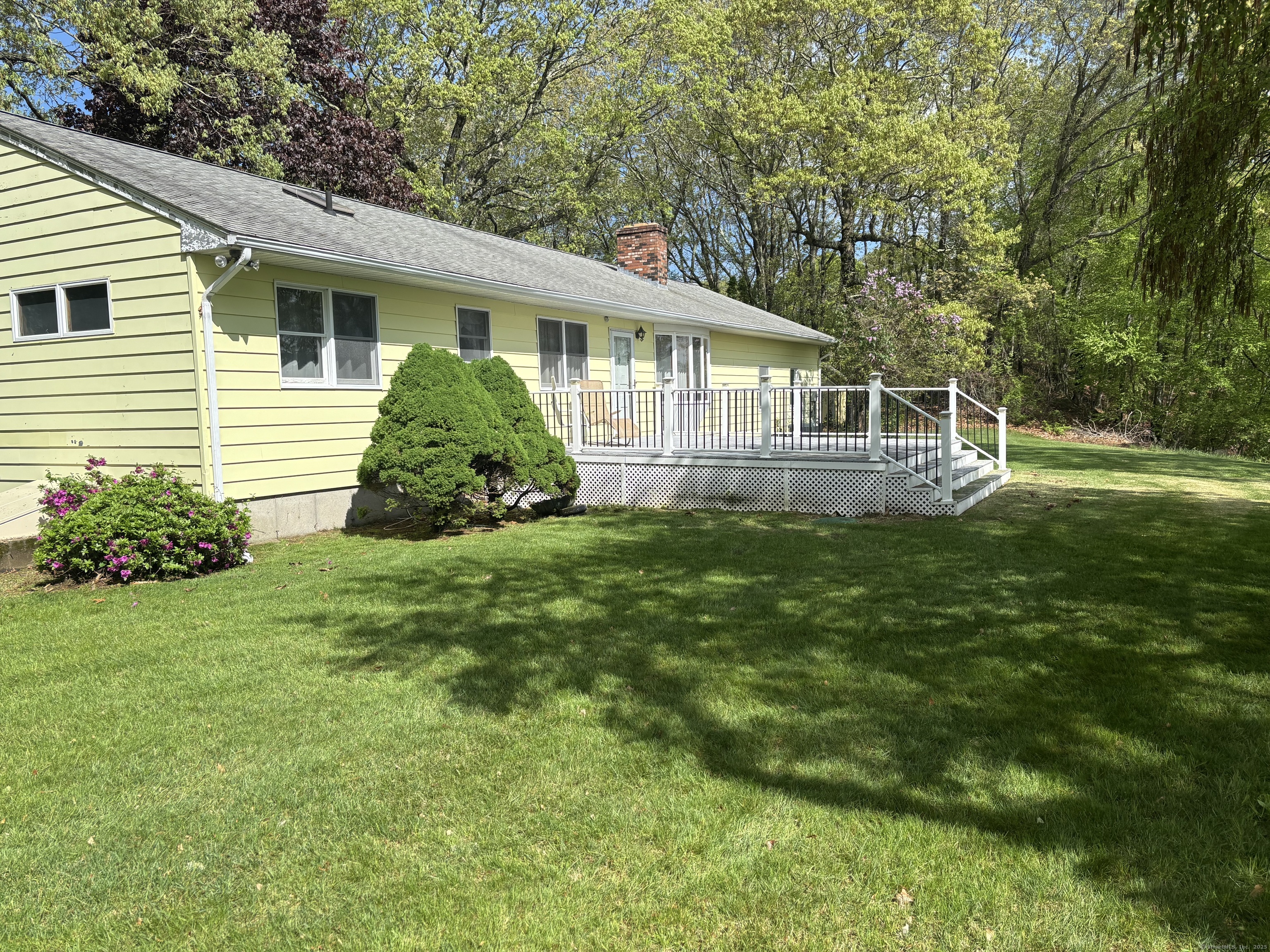 145 Massapeag Side Road, Montville, Connecticut image 2