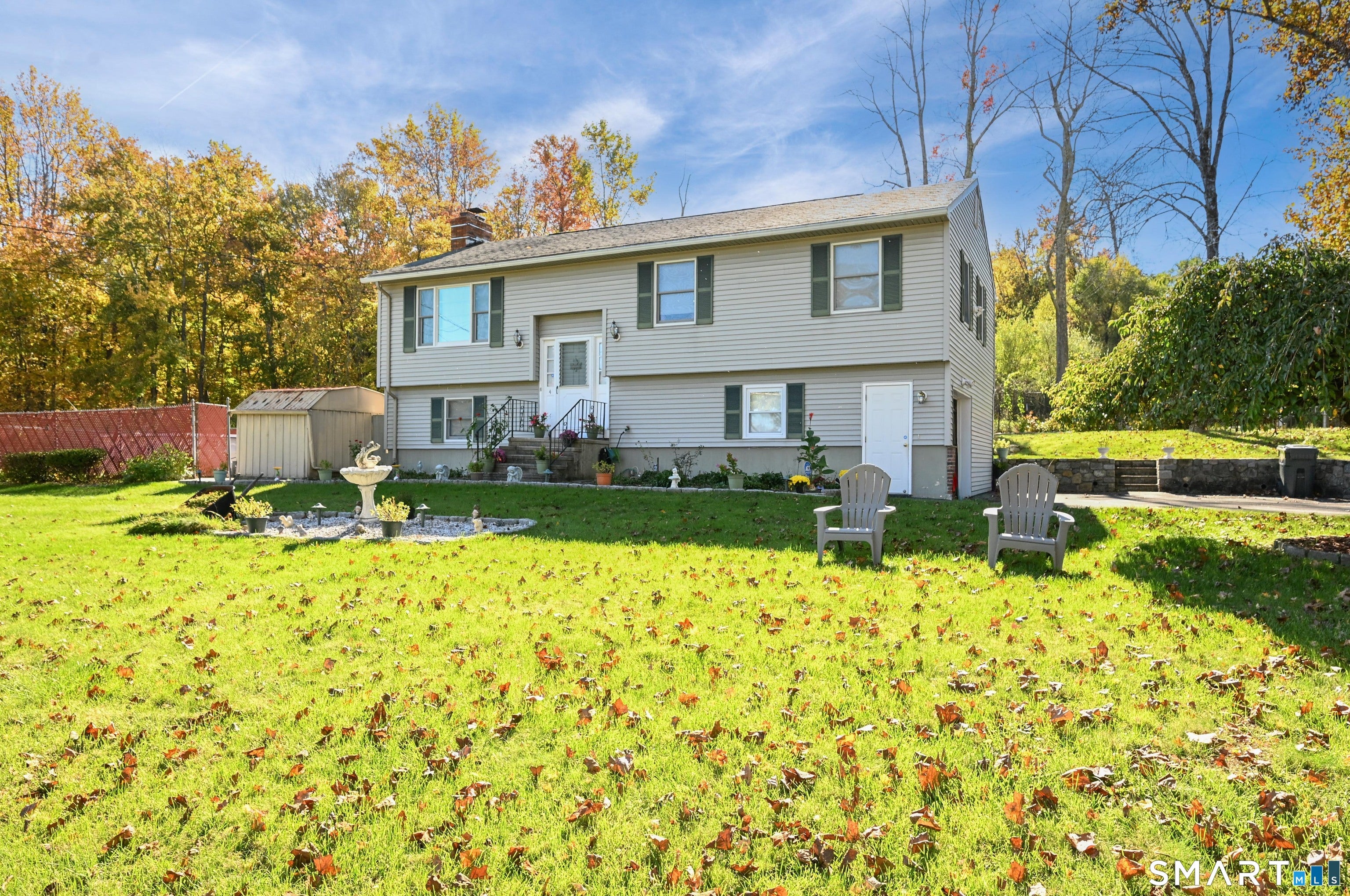 2 Ken Oaks Drive