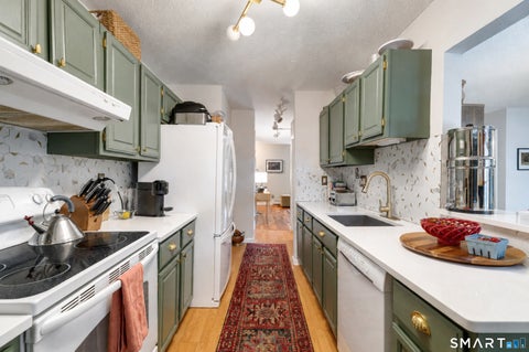 Tiny photo for 904 1/2 State Street #9, New Haven, CT 06511 (MLS # 24201008)