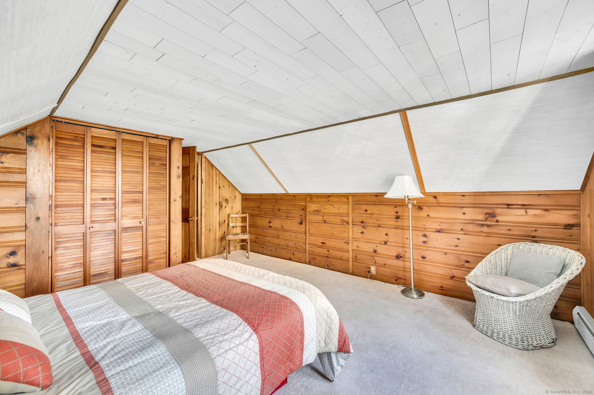 Middletown, Connecticut 06457, United States, 4 Bedrooms Bedrooms, ,1 BathroomBathrooms,Residential,Pending,215783