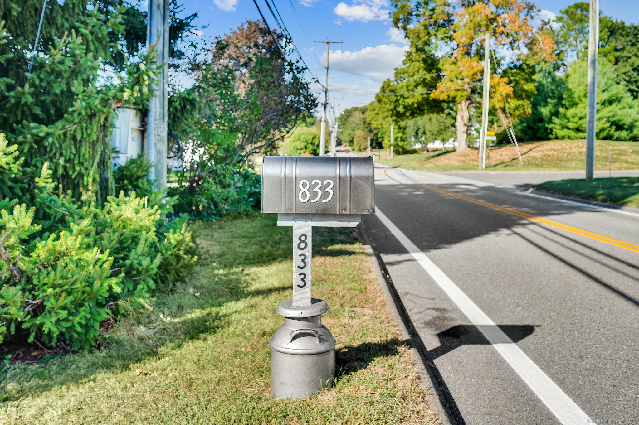 Middletown, Connecticut 06457, United States, 4 Bedrooms Bedrooms, ,1 BathroomBathrooms,Residential,Pending,215783