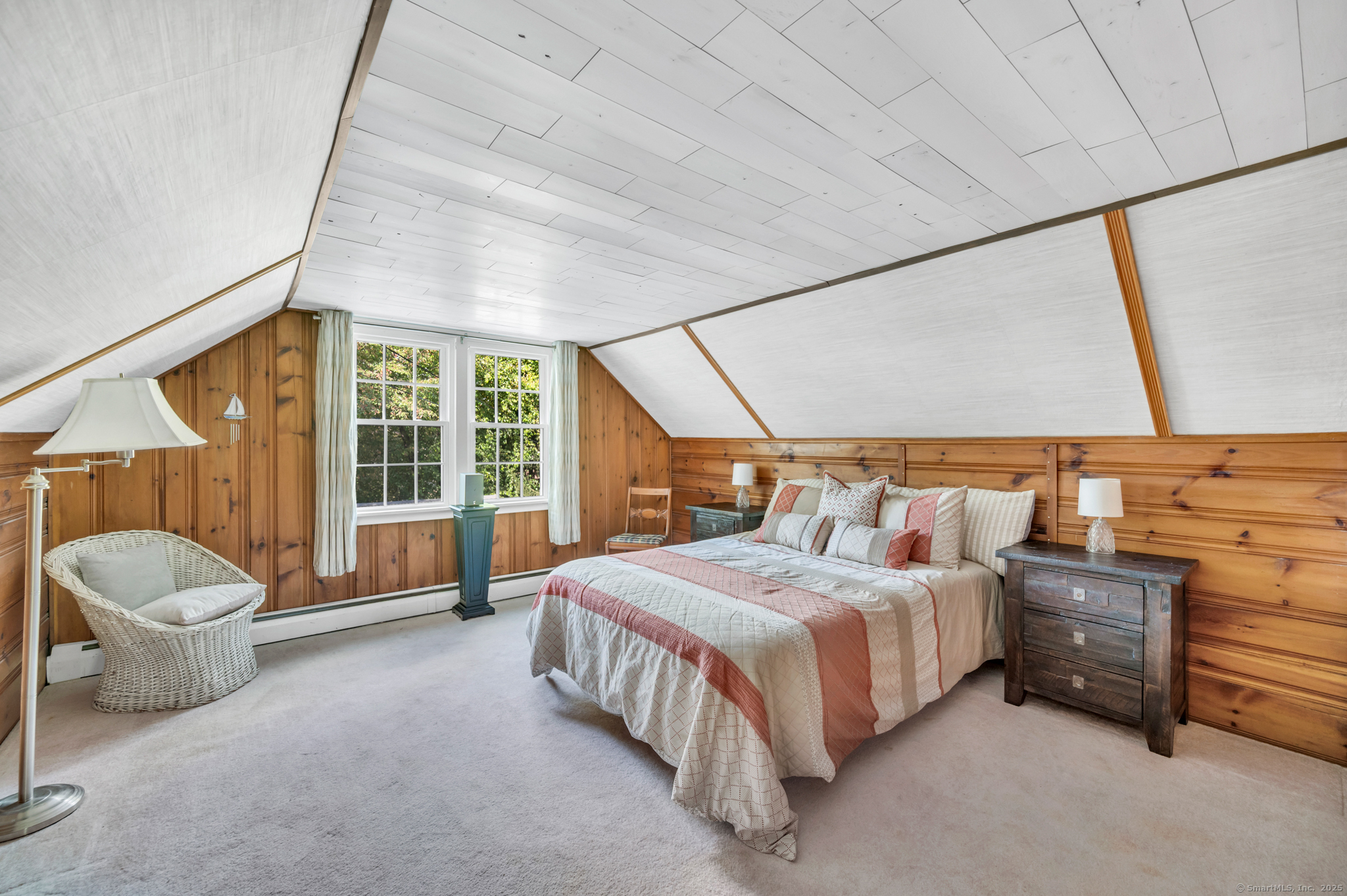 Middletown, Connecticut 06457, United States, 4 Bedrooms Bedrooms, ,1 BathroomBathrooms,Residential,Pending,215783