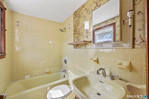 Tiny photo for 521 W Wolcott Avenue, Windsor, CT 06095 (MLS # 24216568)