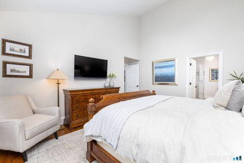 Tiny photo for 7 Brenthaven #7, Avon, CT 06001 (MLS # 24170277)