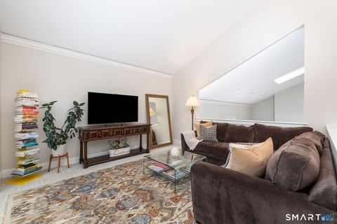 Tiny photo for 7 Brenthaven #7, Avon, CT 06001 (MLS # 24170277)
