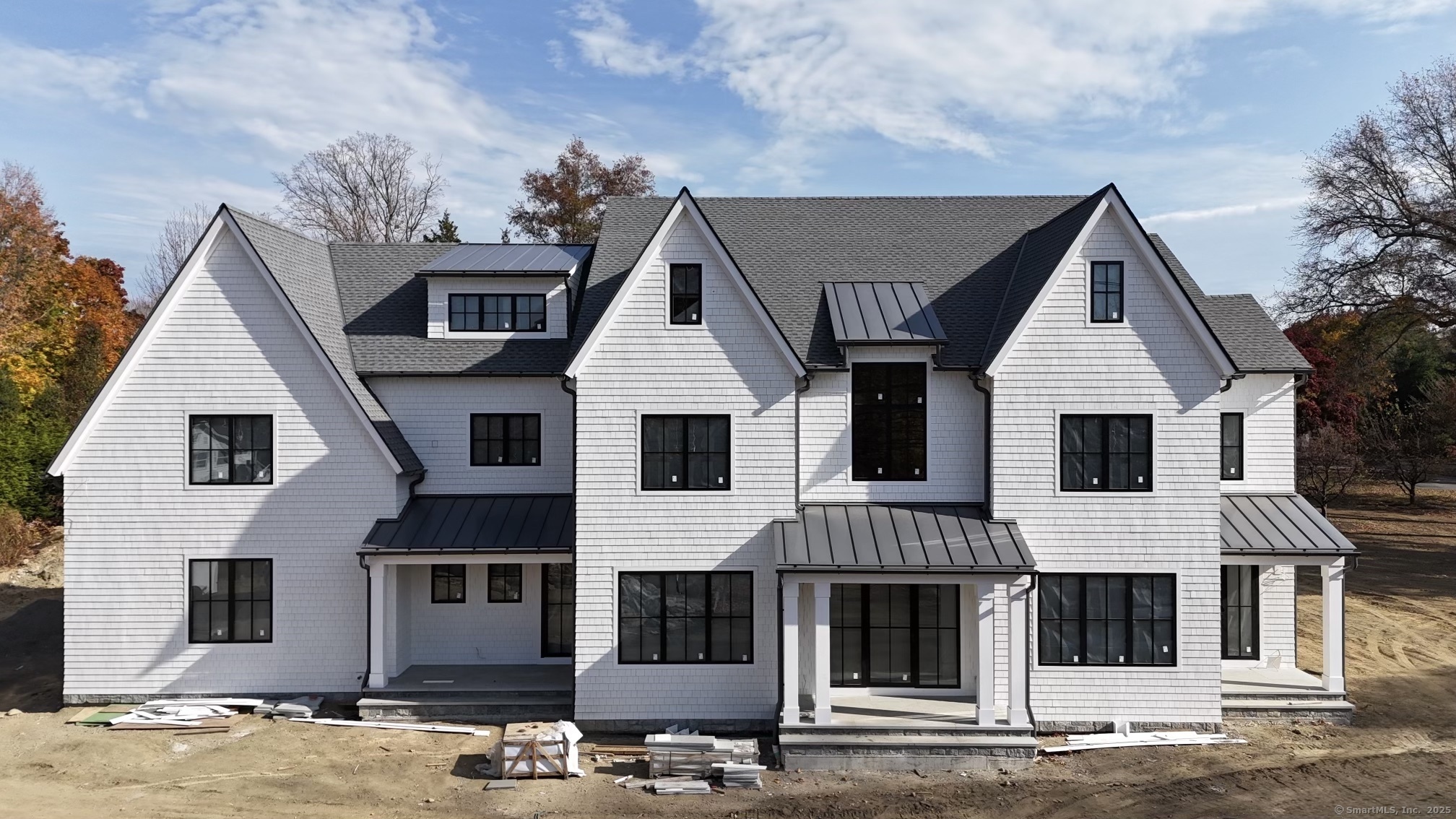 Carter Street, New Canaan, Connecticut - 6 Bedrooms  
9 Bathrooms  
17 Rooms - 