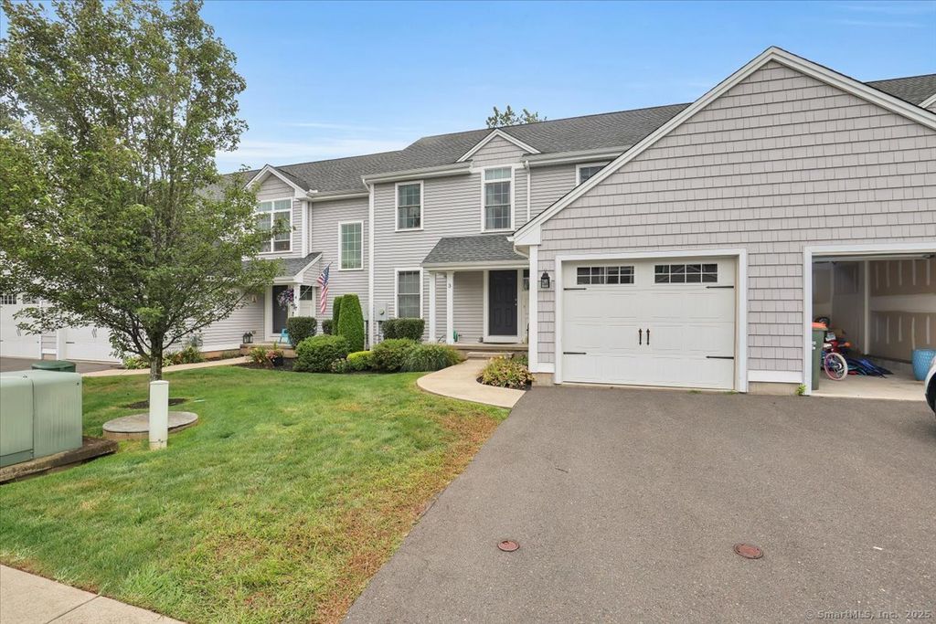 Photo of 500 Mill Street #APT 3, Southington, CT 06489 (MLS # 24133776)