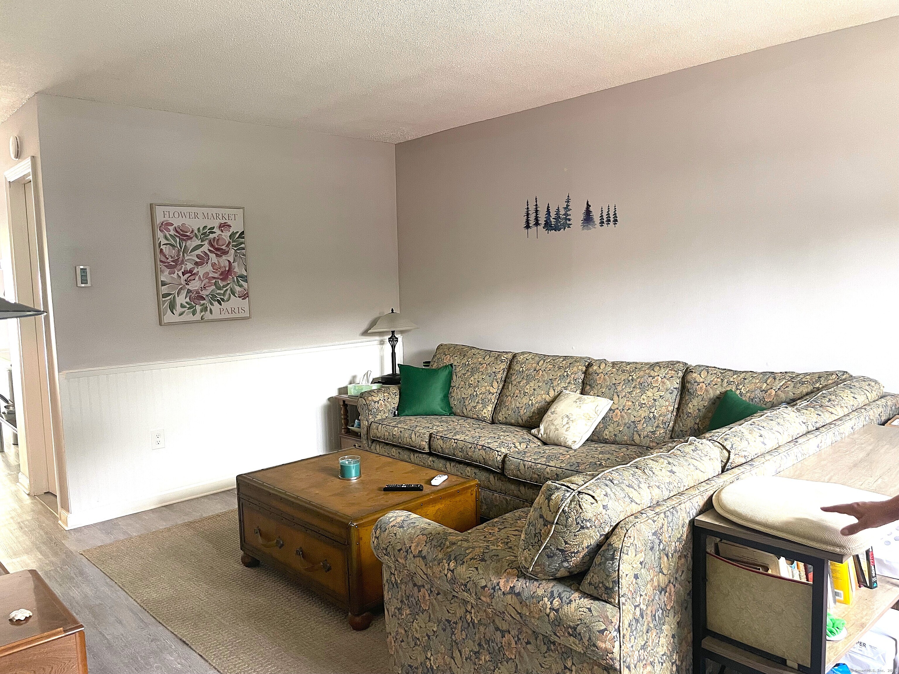 104 North Turnpike Road B
