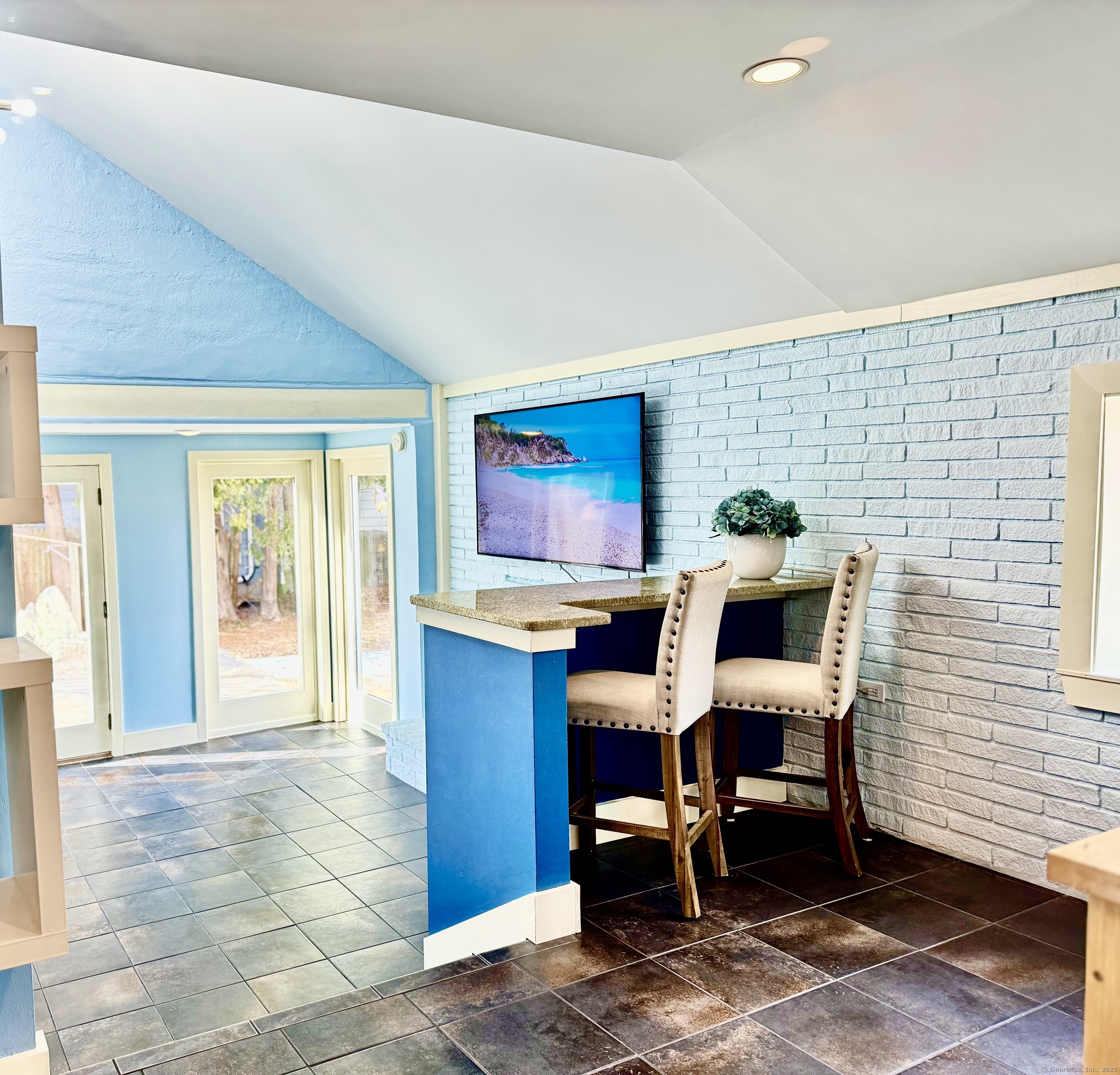 975 Ocean Avenue, New London, Connecticut image 14
