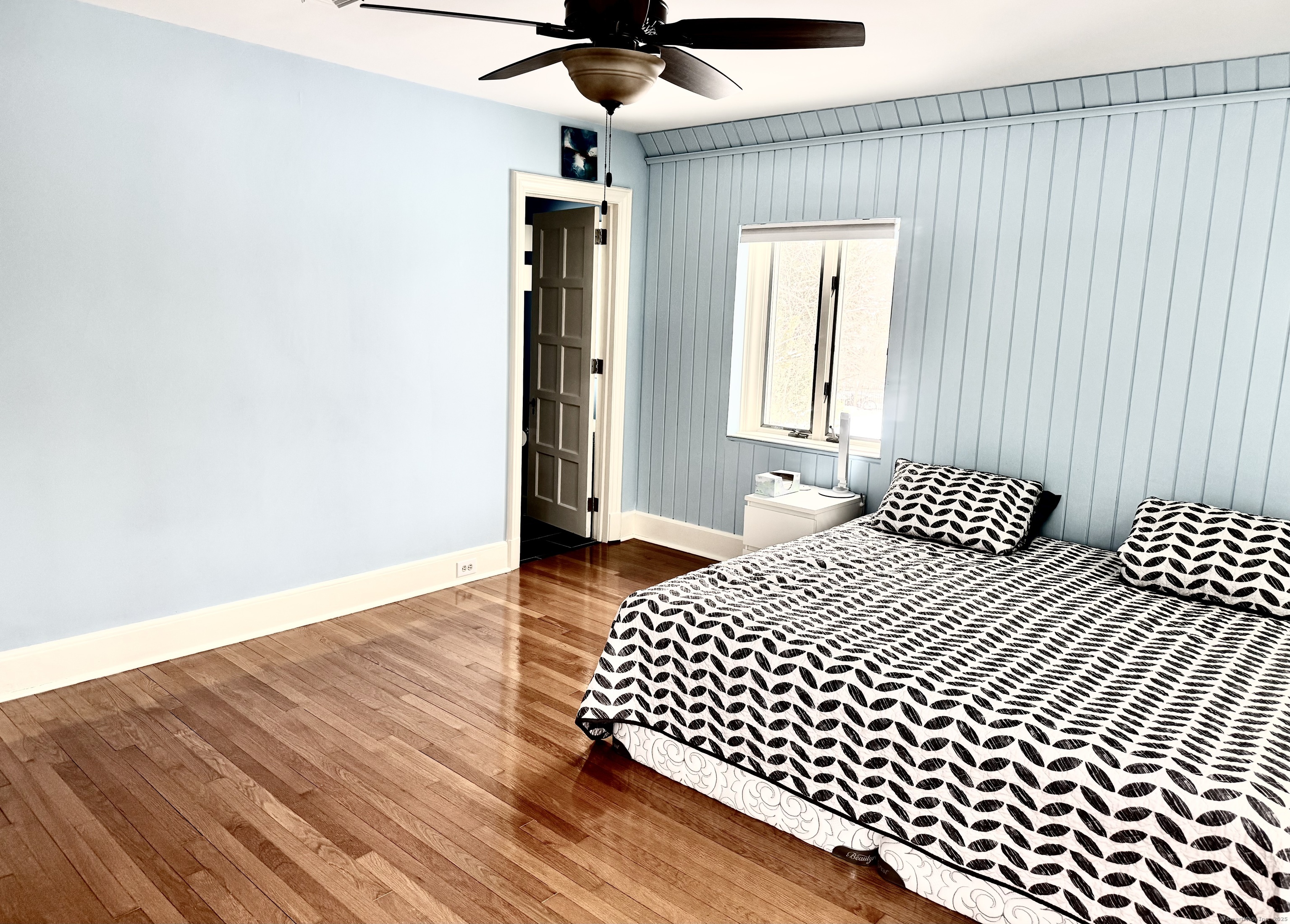 975 Ocean Avenue, New London, Connecticut image 32